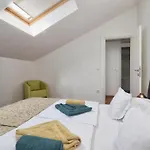 Kseni Rovinj