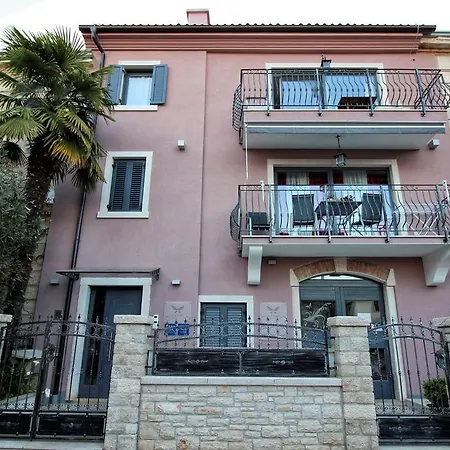 Πανσιόν Kseni